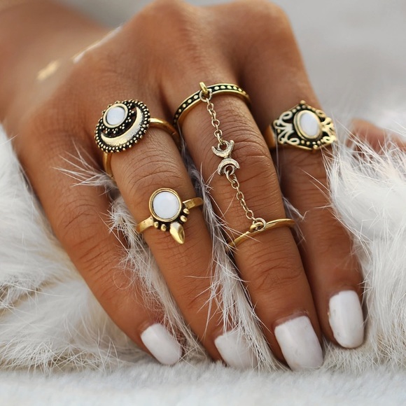 Jewelry - Dainty Gold Midi and Knuckle Rings